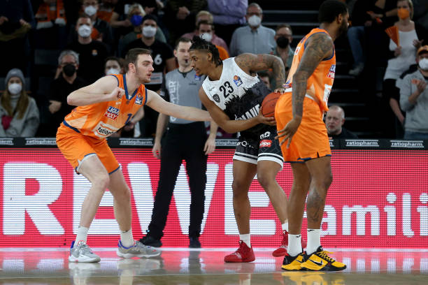 交流与合作 交流与合作