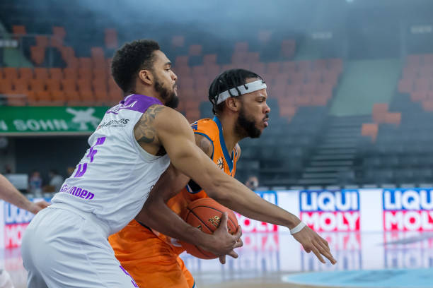 战术变化 战术变化